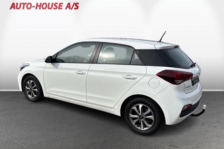 Hvid Hyundai i20 fra 2019