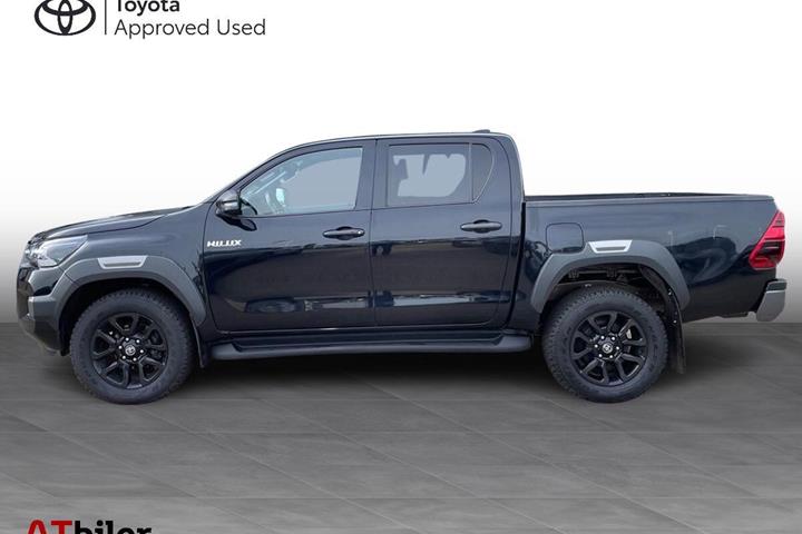 Sort Toyota HiLux fra 2022