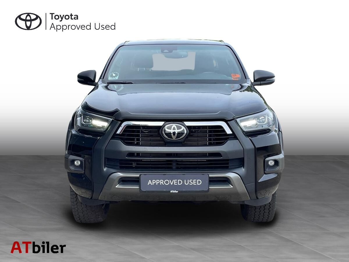 Sort Toyota HiLux fra 2022