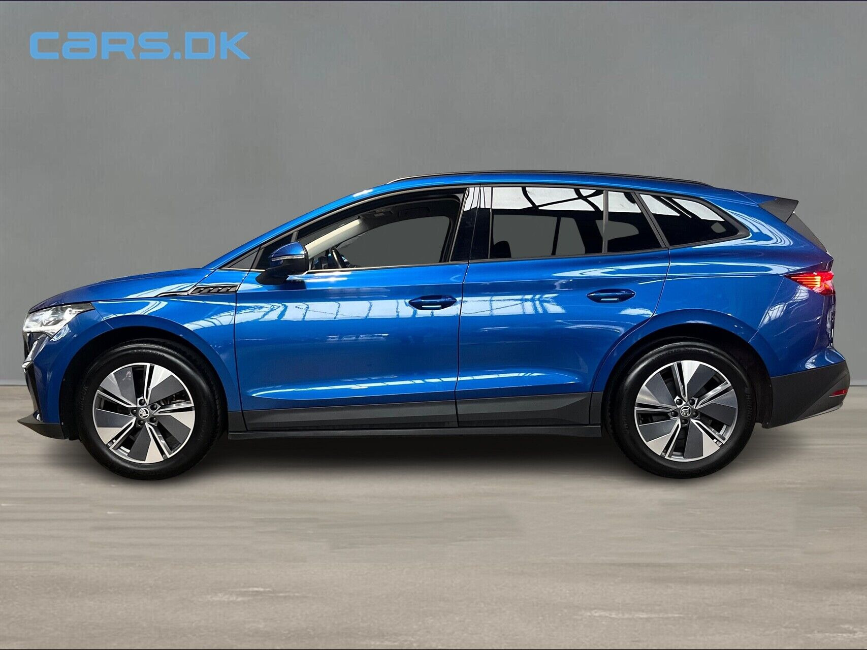 Blå Skoda Enyaq fra 2022