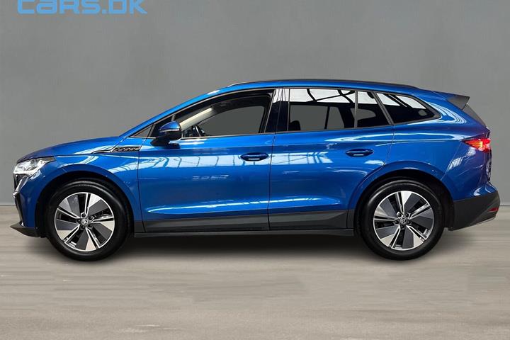 Blå Skoda Enyaq fra 2022