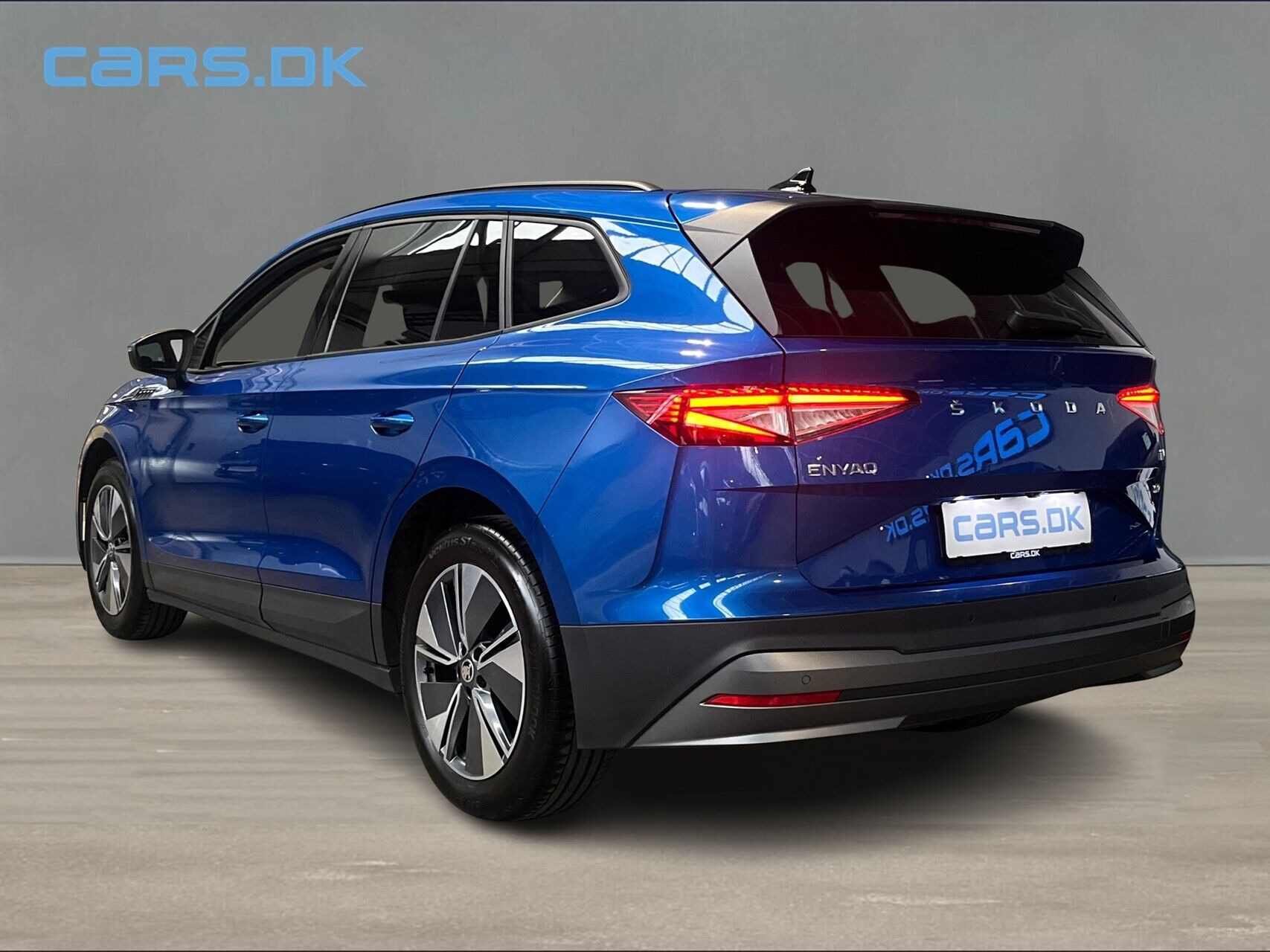 Blå Skoda Enyaq fra 2022