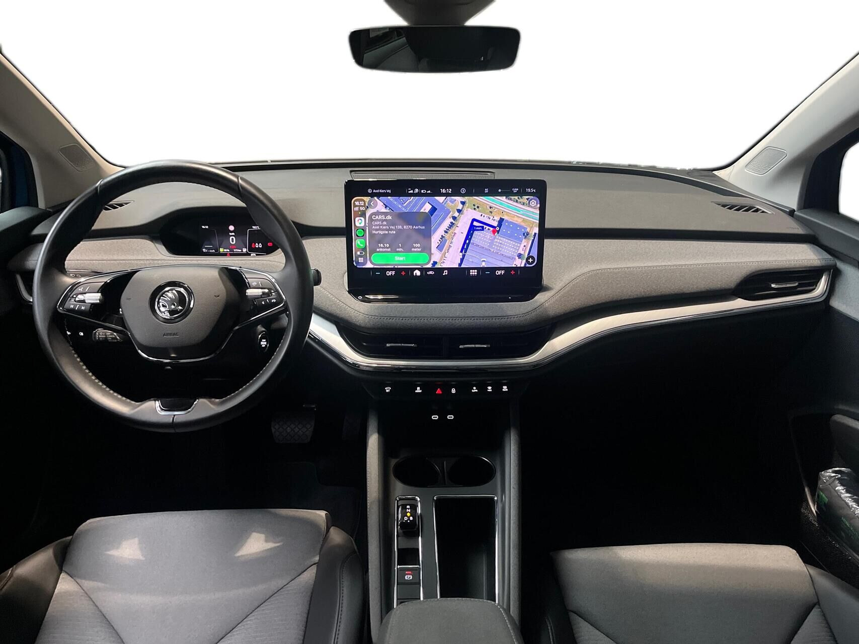 Blå Skoda Enyaq fra 2022
