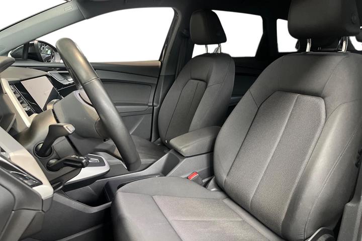 Sort Audi Q4 fra 2024
