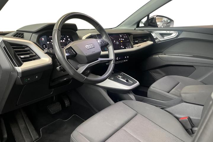 Sort Audi Q4 fra 2024