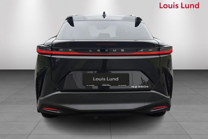 Sort Lexus RZ fra 2026