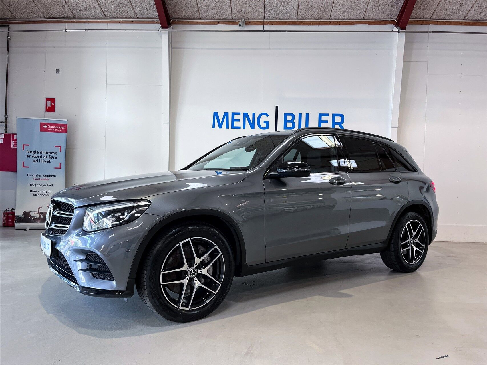Grå Mercedes GLC220 d fra 2019