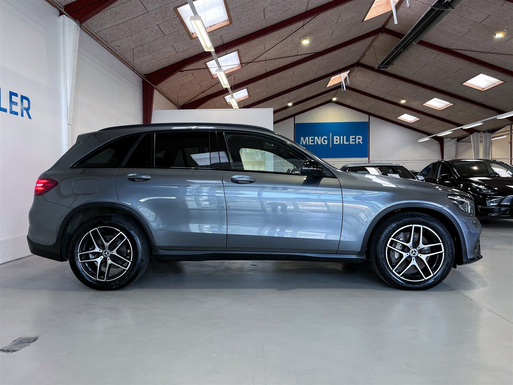 Grå Mercedes GLC220 d fra 2019