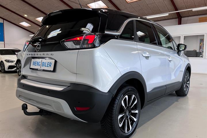 Sølv Opel Crossland fra 2024
