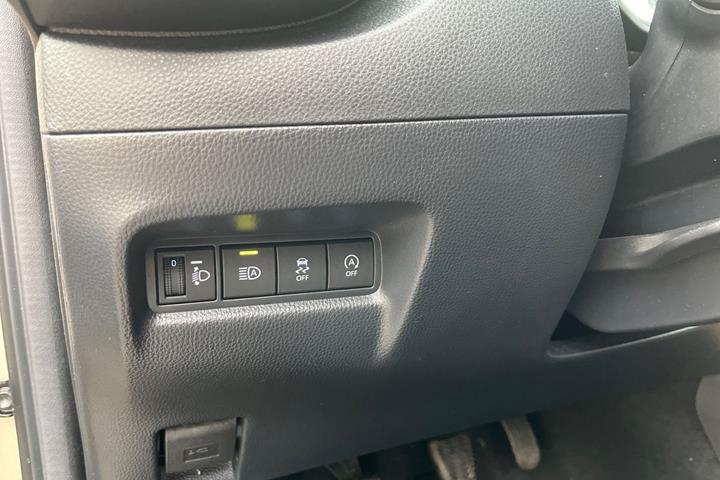 Grå Toyota Aygo X fra 2024