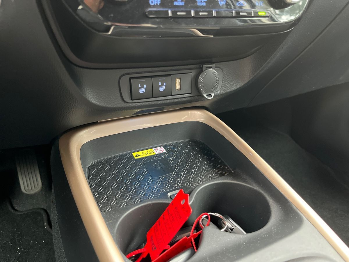Grå Toyota Aygo X fra 2024