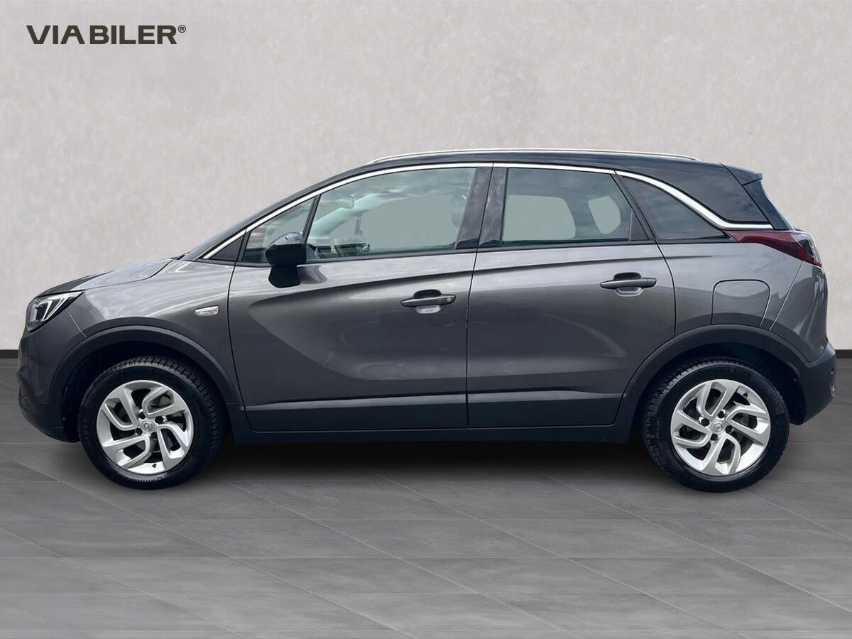 Sort Opel Crossland X fra 2020