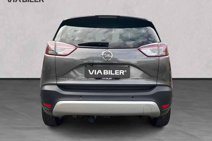 Sort Opel Crossland X fra 2020