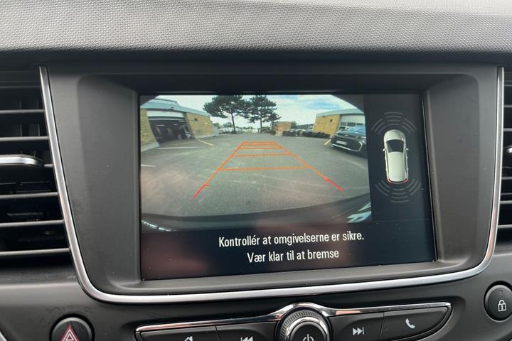Sort Opel Crossland X fra 2020