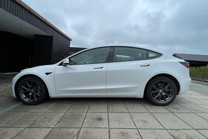 undefined Tesla Model 3 fra 2021