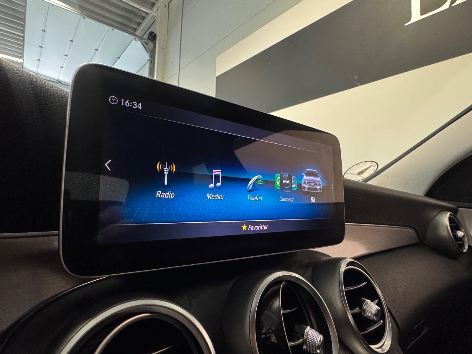 Sort Mercedes C220 d fra 2019