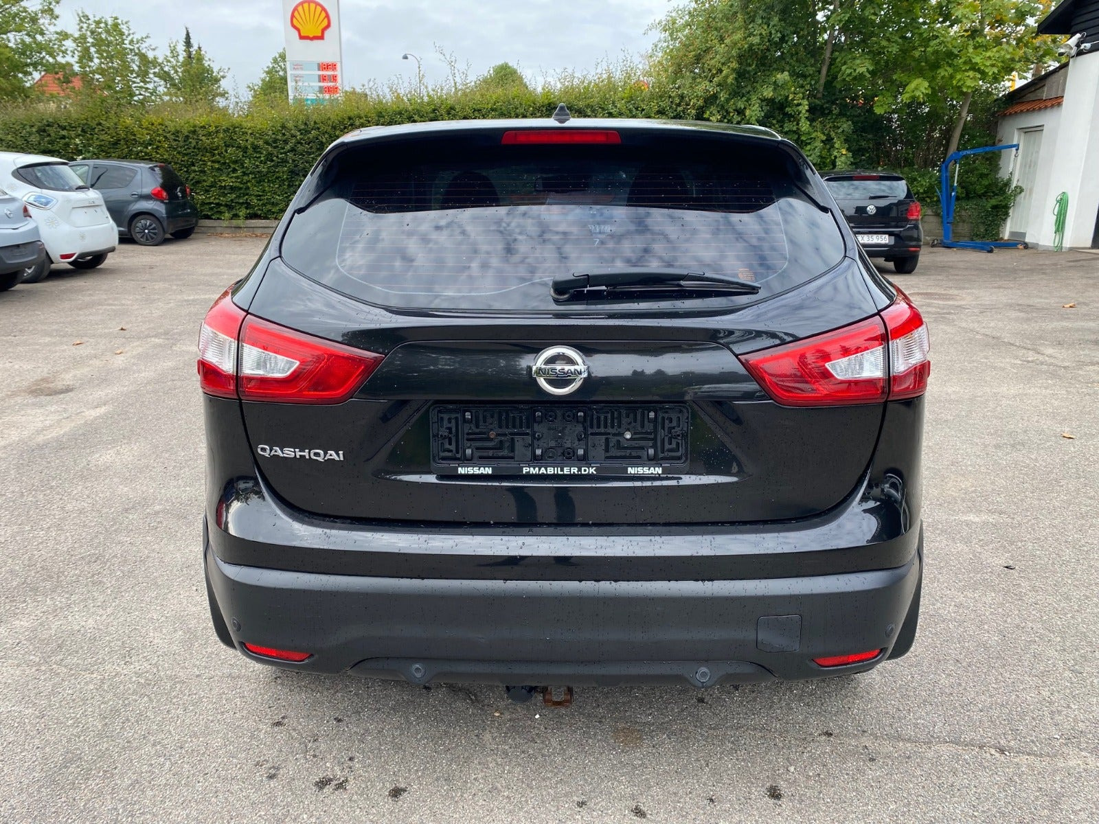 Sort Nissan Qashqai fra 2016