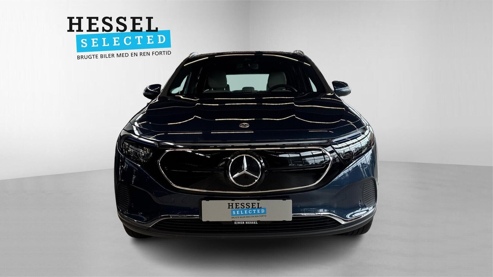 Blå Mercedes EQA250 fra 2022