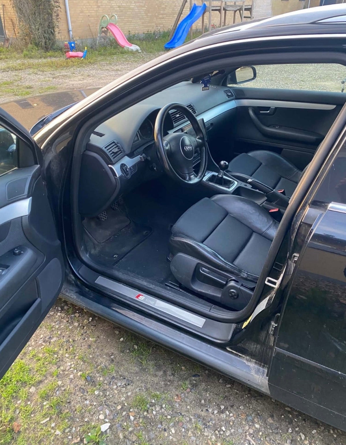Sort Audi A4 fra 2004