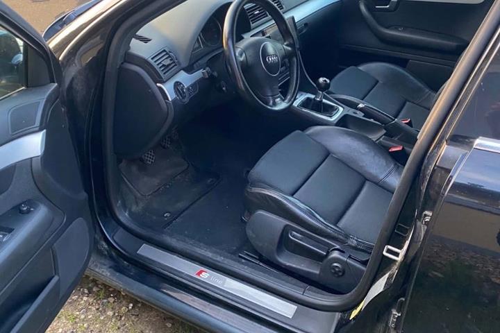 Sort Audi A4 fra 2004