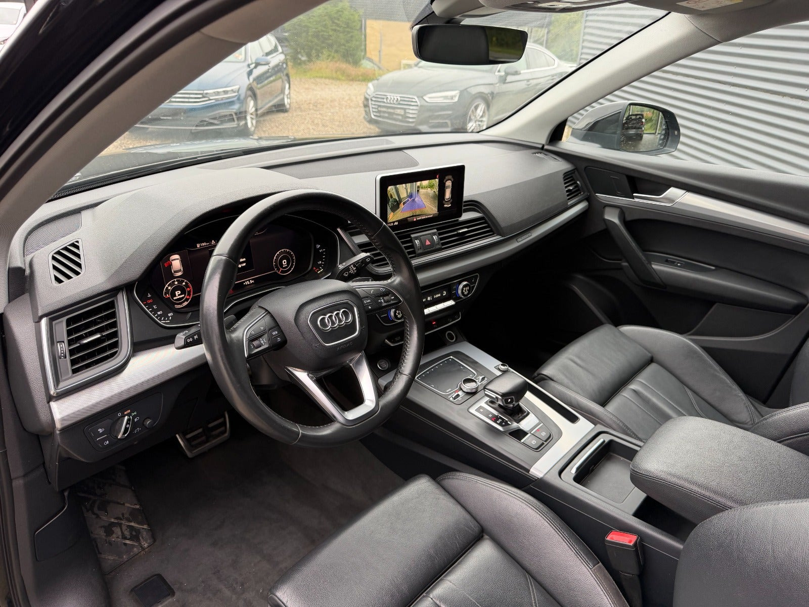 Sort Audi Q5 fra 2017
