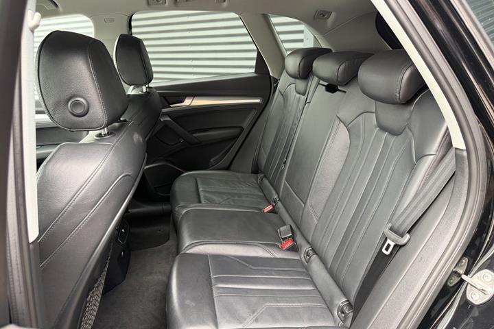 Sort Audi Q5 fra 2017