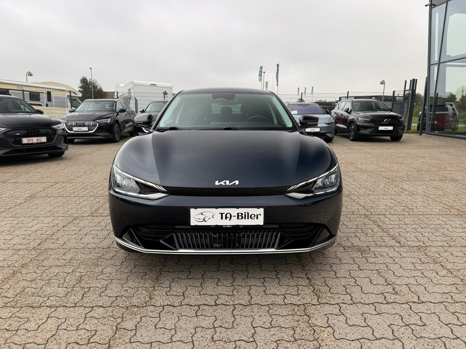 Blå Kia EV6 fra 2023