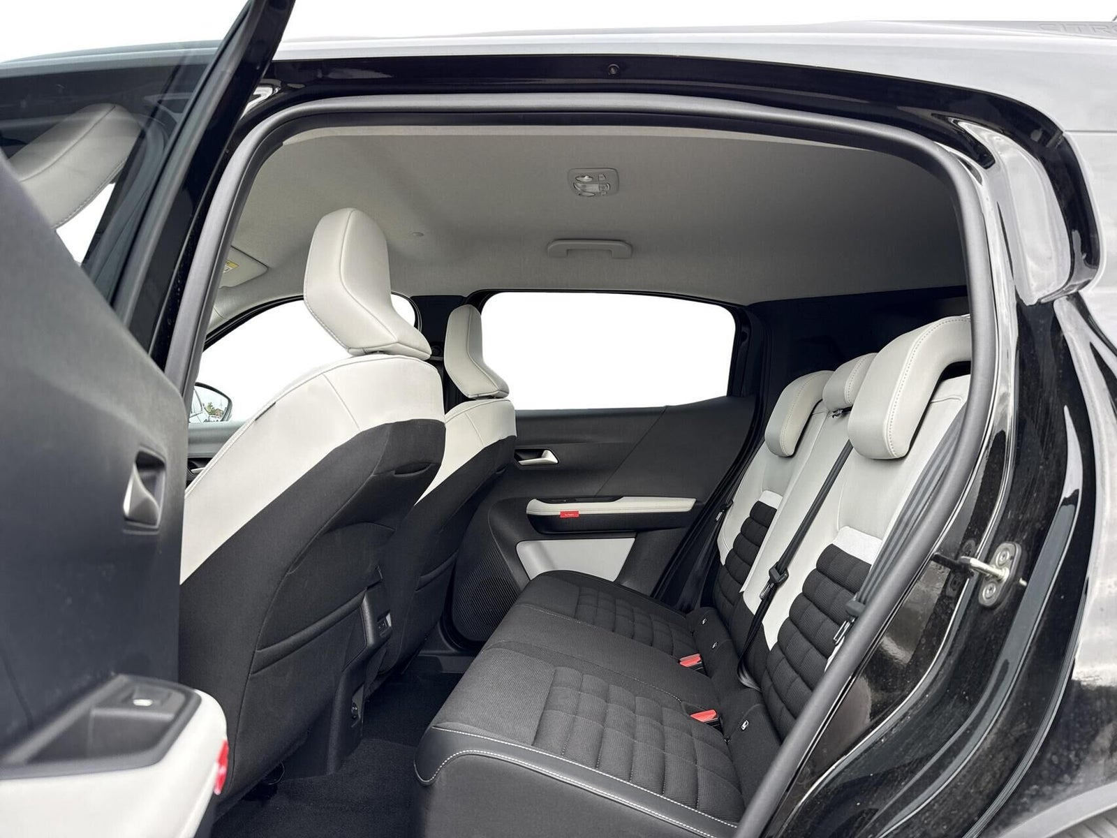 Sort Citroën e-C3 Aircross fra 2025
