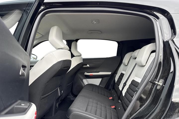Sort Citroën e-C3 Aircross fra 2025