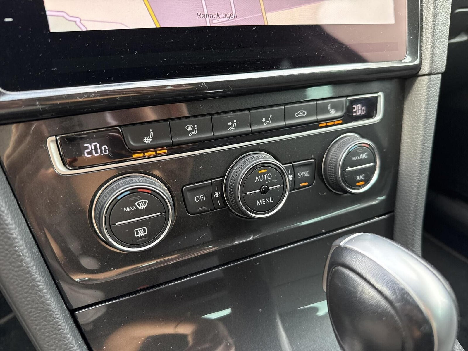 Grå VW e-Golf VII fra 2020