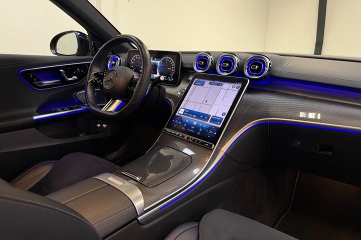 Sort Mercedes C300 e fra 2023
