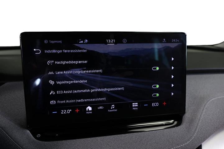 Grå Skoda Enyaq fra 2023
