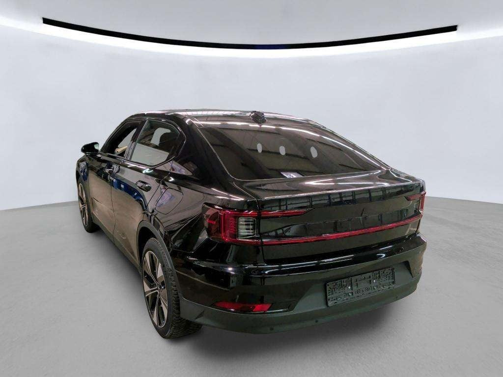 Sort Polestar 2 fra 2024