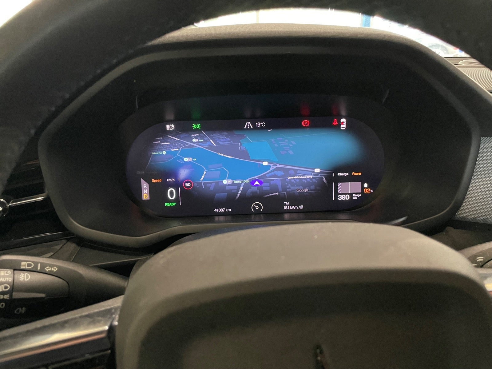 Hvid Polestar 2 fra 2023