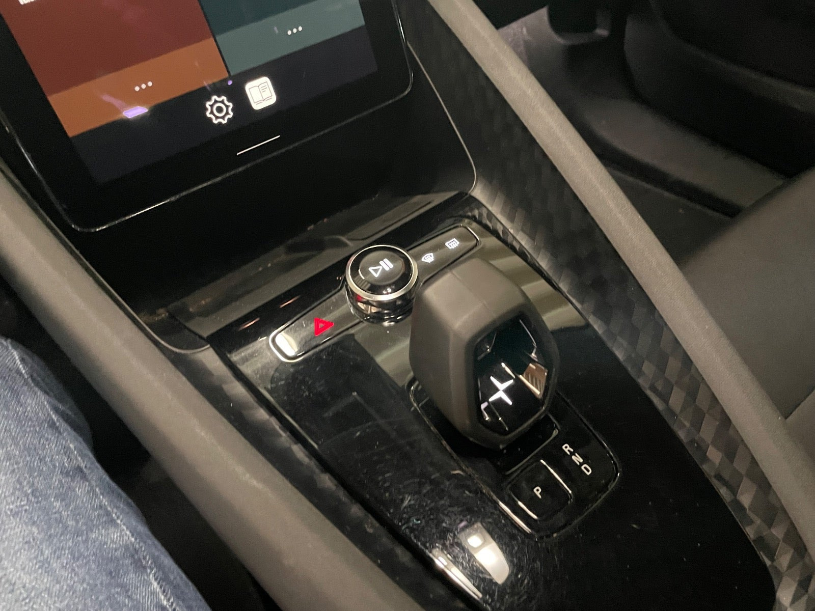 Hvid Polestar 2 fra 2023
