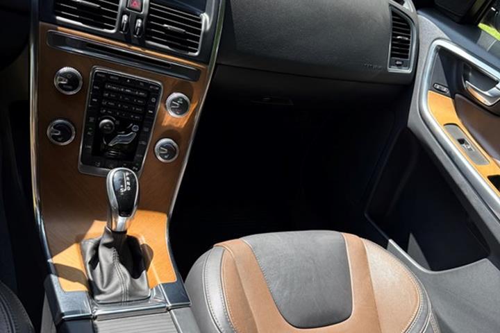 undefined Volvo XC60 fra 2017