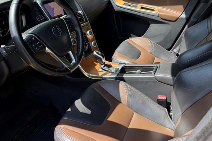 undefined Volvo XC60 fra 2017