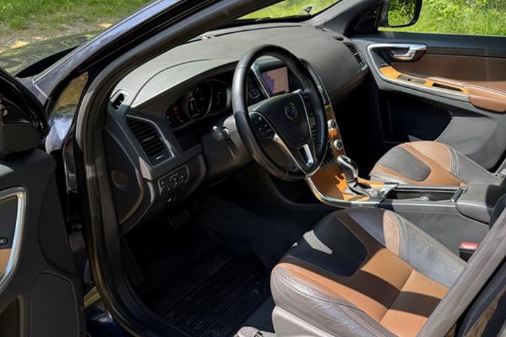 undefined Volvo XC60 fra 2017