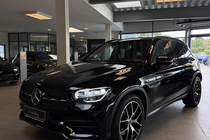 Sort Mercedes GLC300 d fra 2019