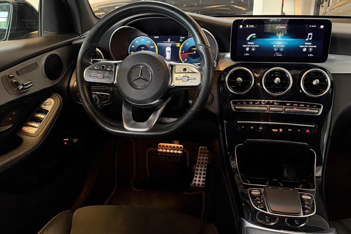 Sort Mercedes GLC300 d fra 2019