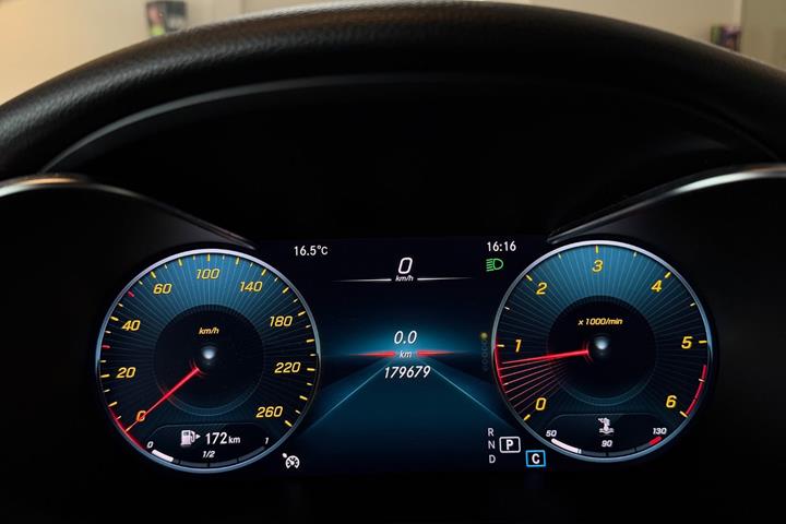 Sort Mercedes GLC300 d fra 2019