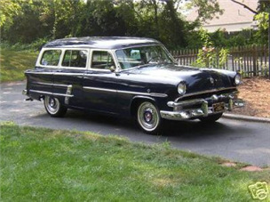 Blå Ford Crown Victoria fra 1953