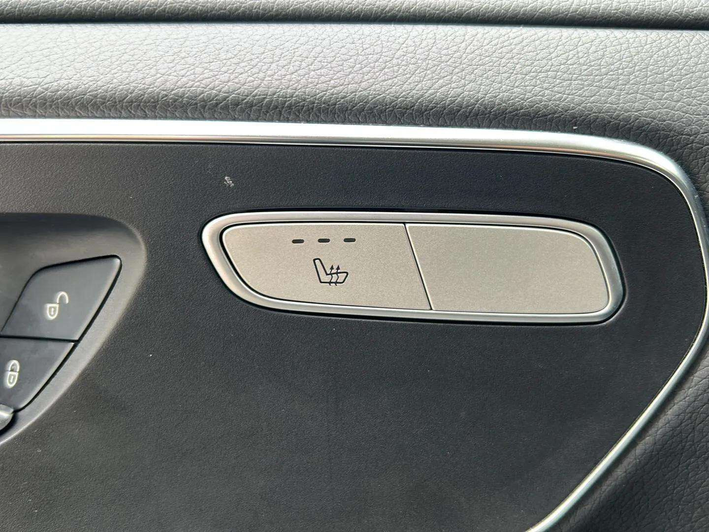 Hvid Mercedes V-Klasse (VS20) fra 2022