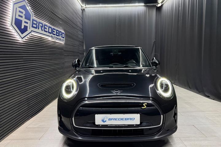Sort Mini Cooper SE fra 2022