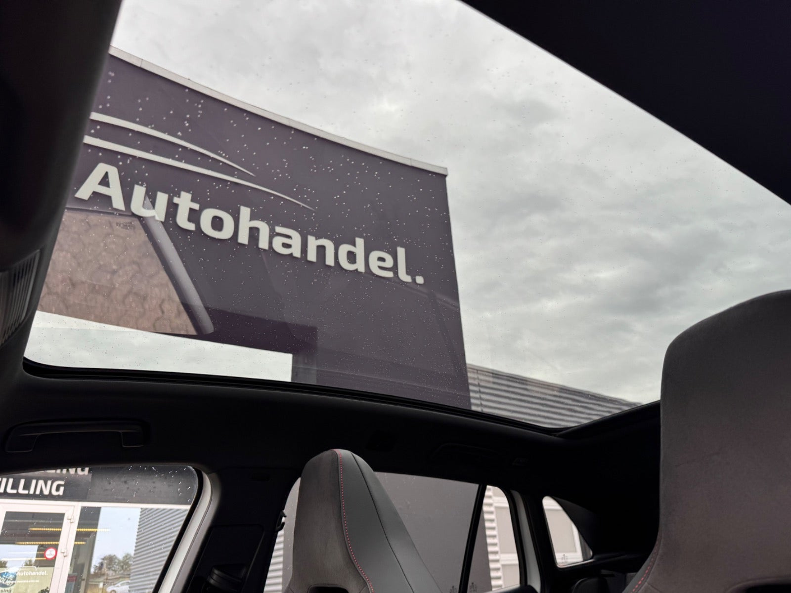 Hvid VW ID.4 fra 2023