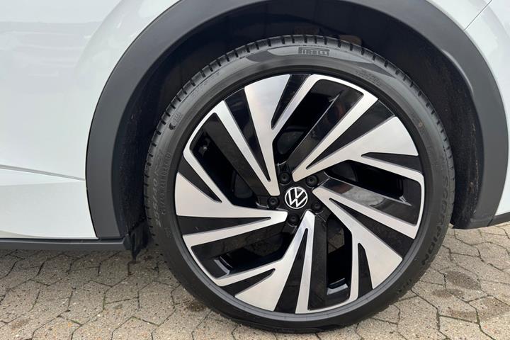 Hvid VW ID.4 fra 2023