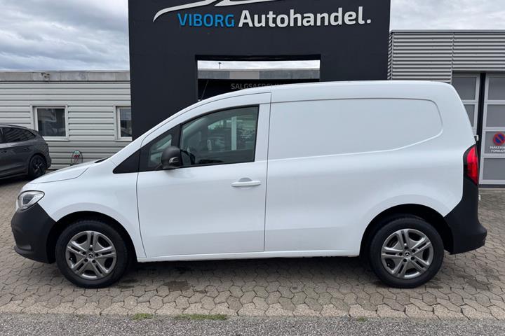 Hvid Mercedes Citan 110 fra 2022