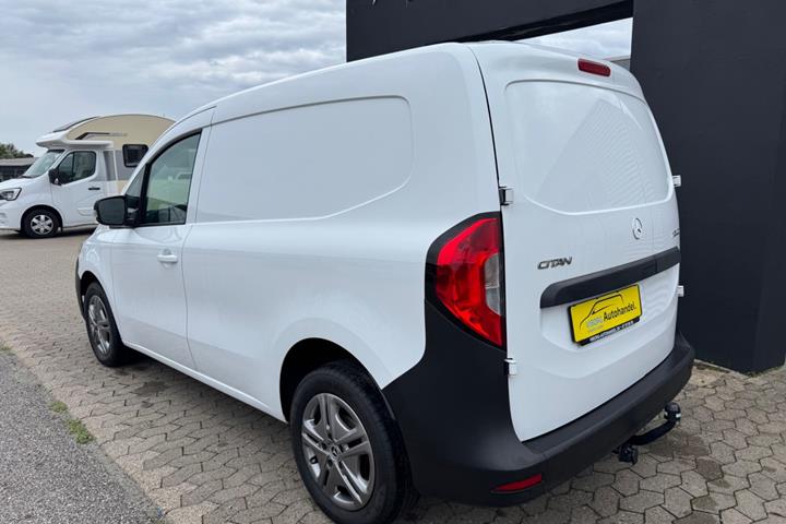 Hvid Mercedes Citan 110 fra 2022