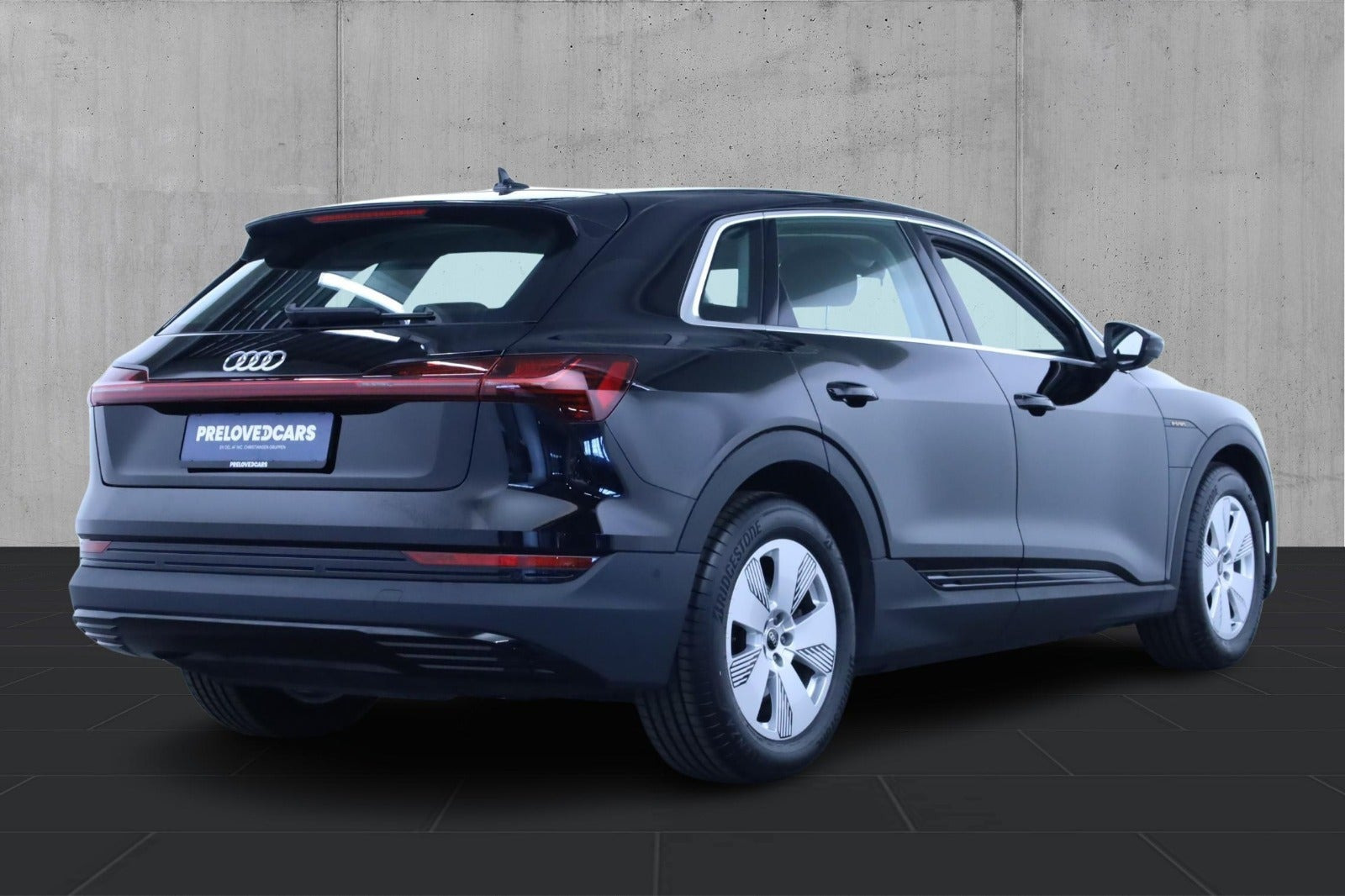 Sort Audi e-tron fra 2023