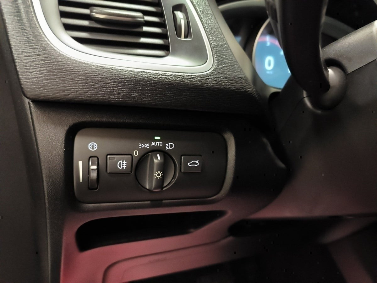Sølv Volvo V40 fra 2016